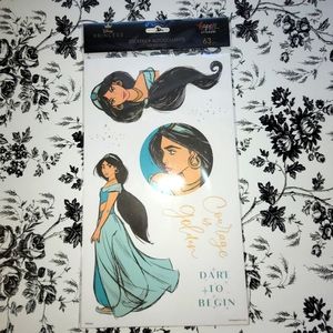 Disney Princess Strong At Heart Large Icon stickers